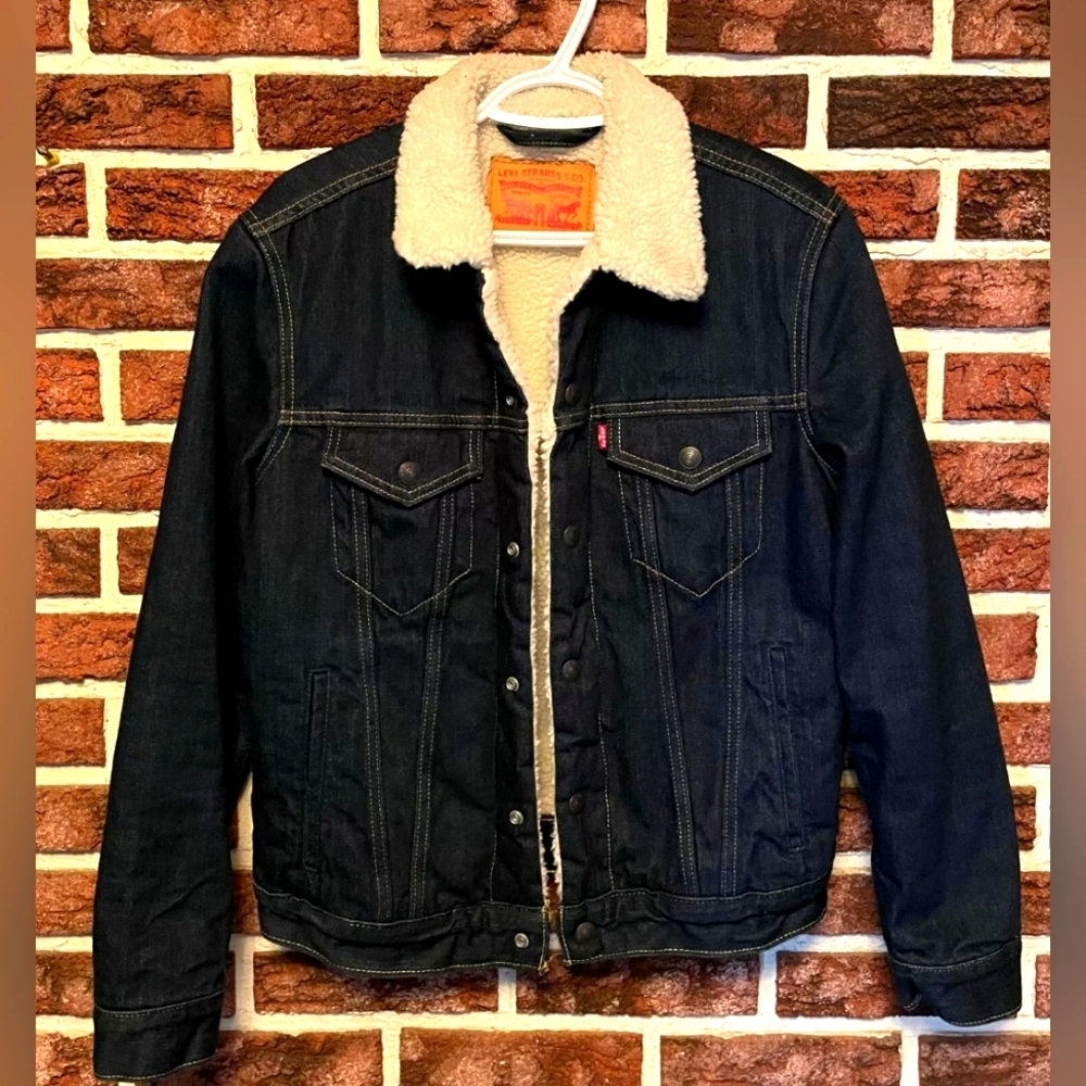 Levi's Men's Black Denim Jacket with Sherpa Lining